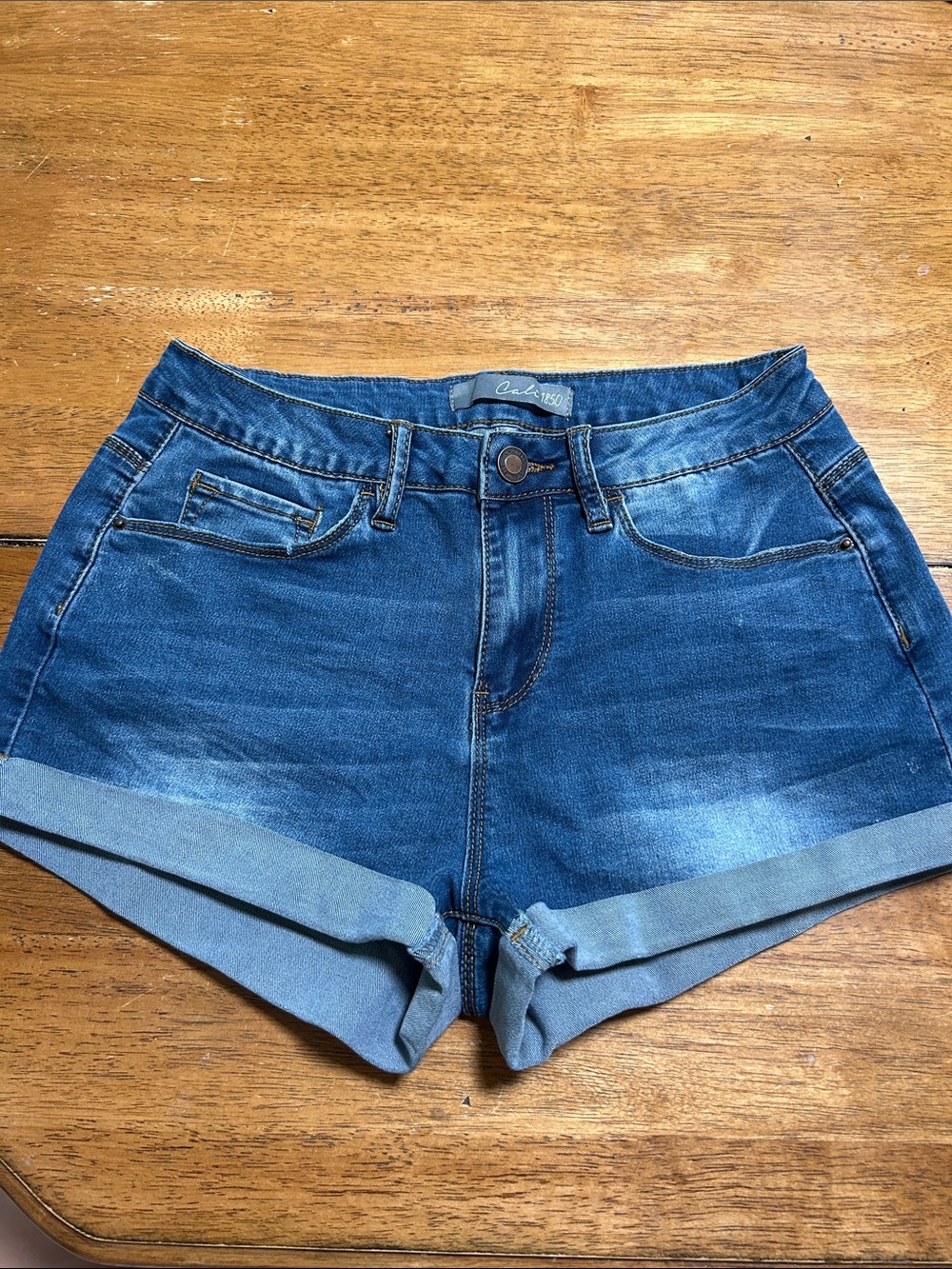 Cali 1850 Women's Mid Blue Rolled stretch Hem Denim Shorts summer beach concert